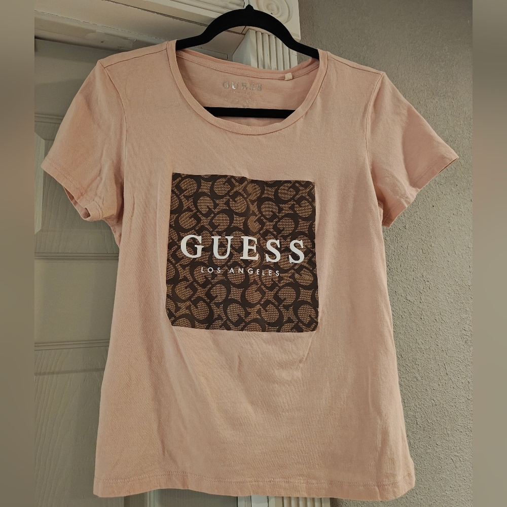 GUESS Women's Light Pink Logo Tee